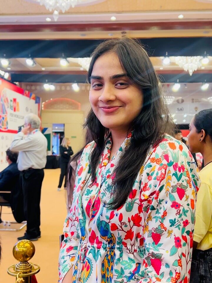 Instagram post from pioneers_chess_academy. This post is in position 5.