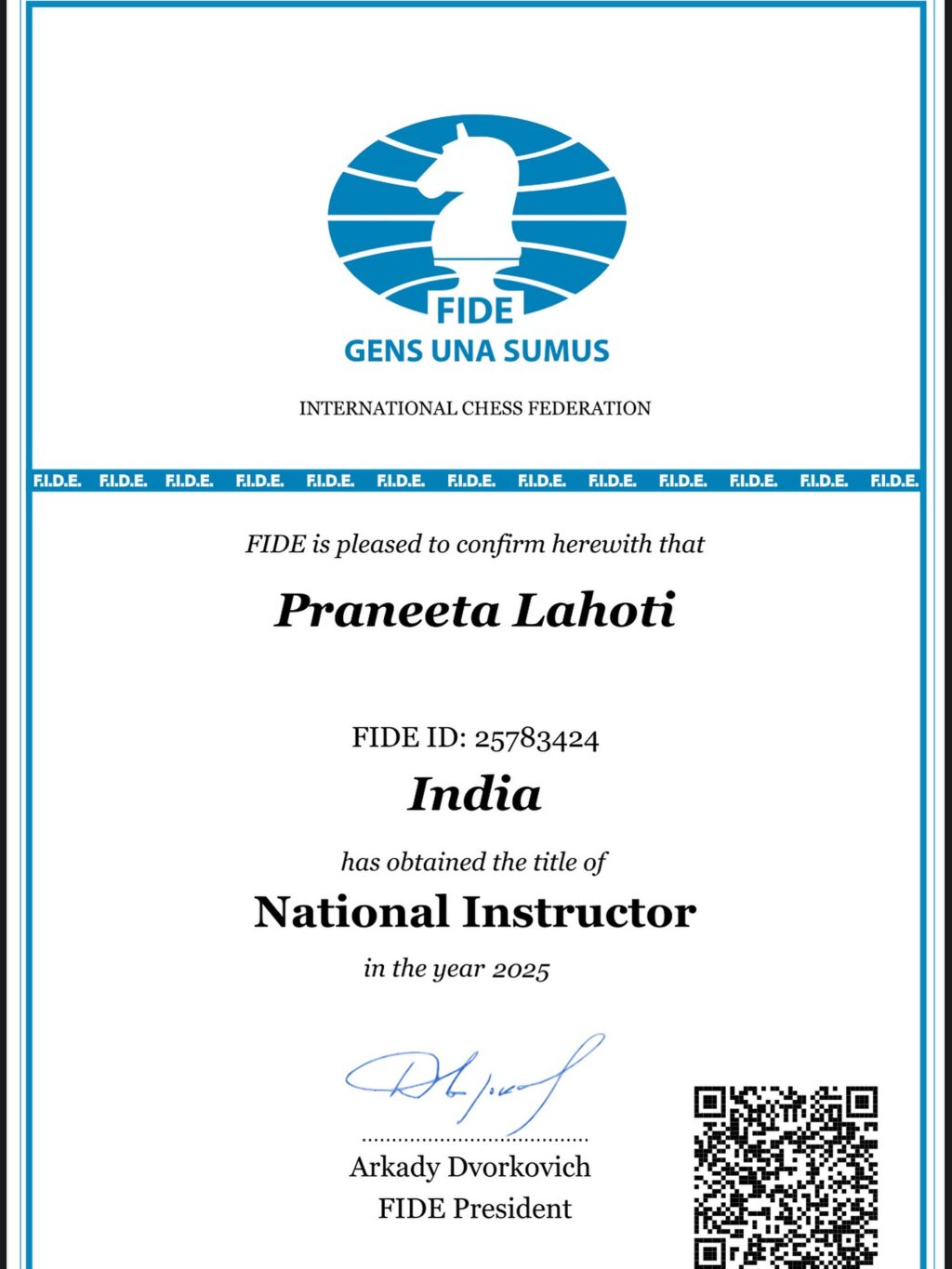 Instagram post from pioneers_chess_academy. This post is in position 7.